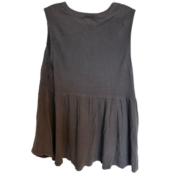 Torrid slub peplum embroidered sleeveless top size 1 in gray - Picture 4 of 8